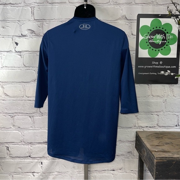 Under armour athletic top small - Picture 3 of 4